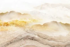 Fototapeta: Beżowe marmurowe góry we mgle