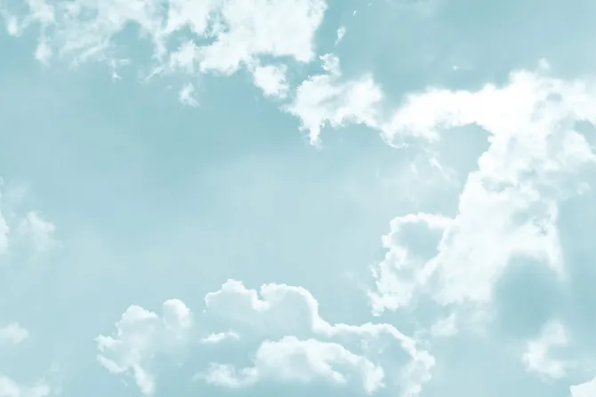 Fototapeta: Białe chmury na błękitnym niebie