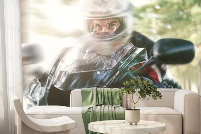 Fototapeta: Biker na drodze szybkiej jazdy