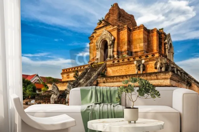 Fototapeta: Buddyjska świątynia wat chedi luang. chiang mai, tajlandia