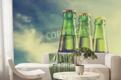 Fototapeta: Butelki piwa na plaży. filtr retro.