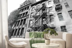 Fototapeta: Czarno-białe zdjęcie kamienicy ze schodami