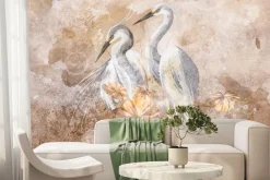 Fototapeta: Dwie białe czaple wśród kwiatów na beżowym tle