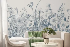 Fototapeta: Dzika łąka z polnymi kwiatami na jasnym tle