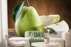 Fototapeta: Gruszka owoce z liściem na tle drewnianych.
