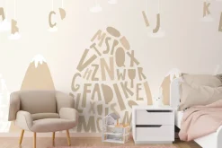 Fototapeta: Góry na tle chmur z literami