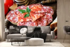 Fototapeta: Hiszpańskie tapas - plastry salame na tamtejsze drewnianą deskę