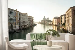 Fototapeta: Kanał wodny z widokiem na bazylikę