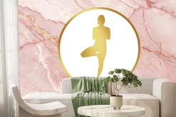 Fototapeta: Kobieta podczas medytacji na marmurze