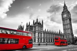 Fototapeta: Londyńskie ulice z czerwonymi autobusami w czerni i bieli