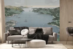 Fototapeta: Malownicze miasteczko nad morzem z górami w tle