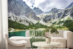 Fototapeta: Malowniczy krajobraz z jeziorem górskim