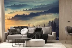 Fototapeta: Mglisty słoneczny poranek w górskim lesie