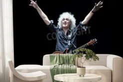 Fototapeta: Minsk, belarus - march 21, 2014 brian may from queen performs