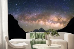 Fototapeta: Miska z niebios. jasne i żywe droga mleczna nad ośnieżonych gór.