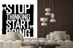 Fototapeta: Motywacyjny plakatu. "przestań myśleć zacząć robić". czarno-whit