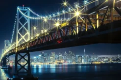 Fototapeta: Nocny krajobraz widok na most i oświetlone budynki