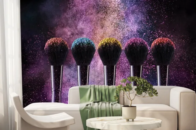 Fototapeta: Pędzle kosmetyczne i wybuchy kolorowe proszki.
