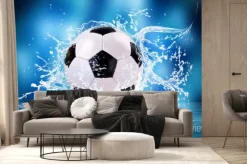 Fototapeta: Piłka nożna wpadająca do wody