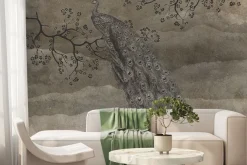 Fototapeta: Piękny paw na gałęzi na brązowym tle z teksturą