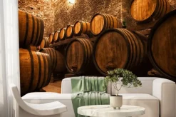 Fototapeta: Piwnica pełna drewnianych beczek z winem