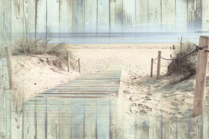 Fototapeta: Plaża z pomostem w imitacji drewnianych desek