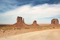 Fototapeta: Skalista pustynia monument valley
