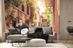 Fototapeta: Urokliwa rzymska uliczka z roślinami w donicach