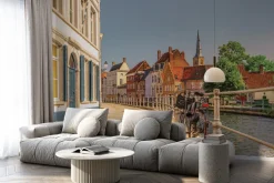 Fototapeta: Urokliwe miasteczko przy nabrzeżu kanału wodnego