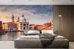 Fototapeta: Zabytkowa architektura otoczona promieniami słońca