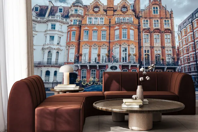 Fototapeta: Zabytkowo kamienica z czerwonej cegły