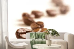 Fototapeta: Ziarna kawy narysować zygzakowatą linię na białym tle.