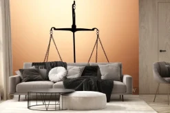 Fototapeta: Złoto szala sprawiedliwości na tle brązowy