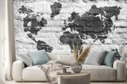 Naklejka: Białe ściany i mapa obraz świata