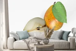 Naklejka: Dwie gruszki, jeden krojone na pół, pojedyncze owoce na białym