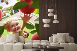 Naklejka: Dzieci idące do jabłkiem