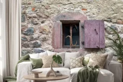 Naklejka: Francuski okno z zamkniętych drewniane okiennice dawnych średniowiecznych