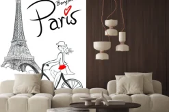 Naklejka: Francuzka na rowerze z wieżą w tle