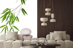 Naklejka: Gałązka bambusa i kopczyk z białych kamieni zen