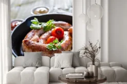 Naklejka: Grillowane kiełbaski na patelnię z ziołami i przyprawami