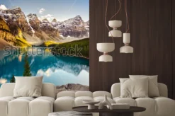 Naklejka: Górskie jezioro i ośnieżone szczyty gór