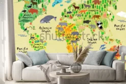 Naklejka: Ilustracyjna mapa świata ze zwierzętami dla dzieci