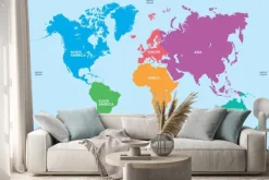 Naklejka: Kontynenty w różnych kolorach