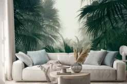 Naklejka: Korony drzew w tropikalnej mglistej dżungli