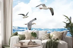 Naklejka: Latające mewy na tle morza i latarni morskiej