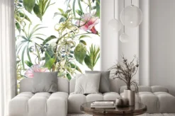 Naklejka: Liście i różowe kwiaty na białym tle