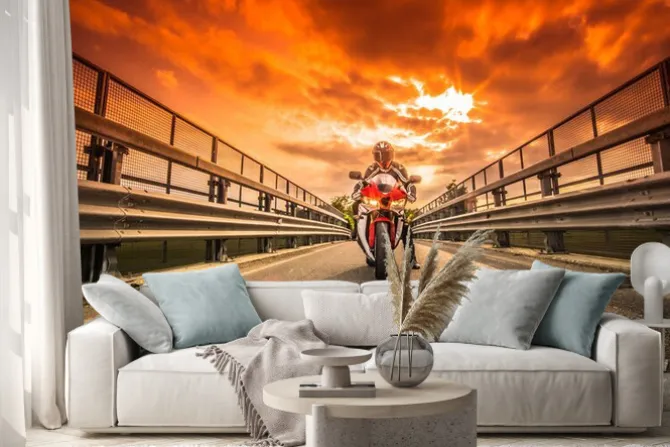 Naklejka: Motocyklista na drodze