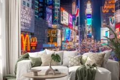 Naklejka: New york city - 08 czerwca 2013: turyści w times square w nocy.