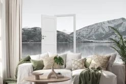 Naklejka: Otworzył drzwi gdzieś