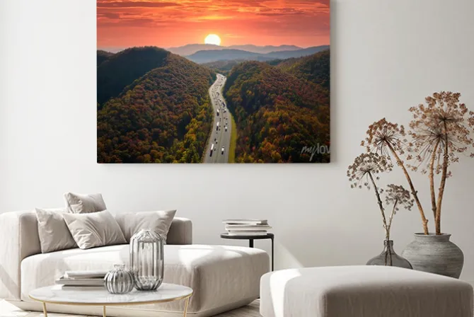 Obraz: Aerial view of i-40 freeway in north carolina leading to asheville